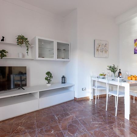 Pisa Quiet And Bright Flats With Balcony Apartment ภายนอก รูปภาพ