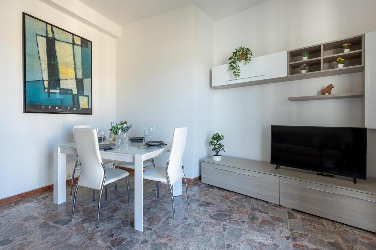 Pisa Quiet And Bright Flats With Balcony Apartment ภายนอก รูปภาพ